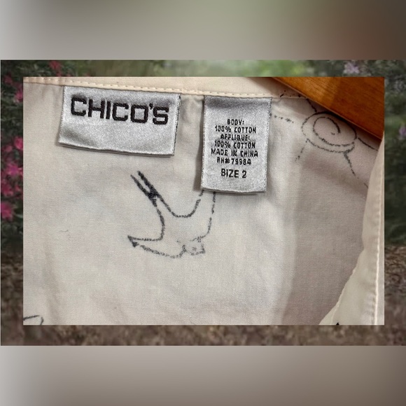 Chico’s Paint Yourself An Adventure Button Up Shirt Size 2/M Women’s Boho Artsy - Picture 4 of 9